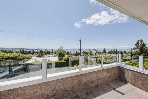 2273 Mathers Avenue, West Vancouver For Sale - image 17