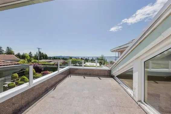 2273 Mathers Avenue, West Vancouver For Sale - image 23