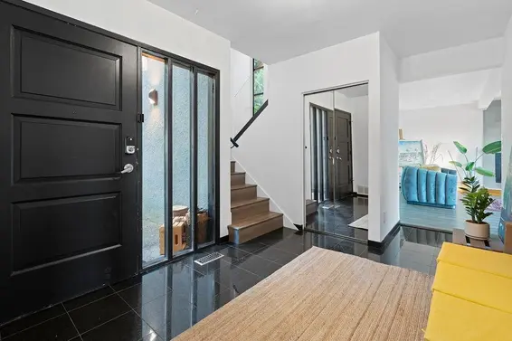 1040 Crestline Road, West Vancouver For Sale - image 2