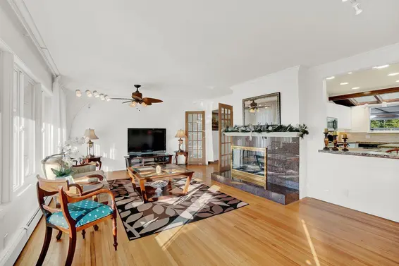638 Elstree Place, North Vancouver For Sale - image 13