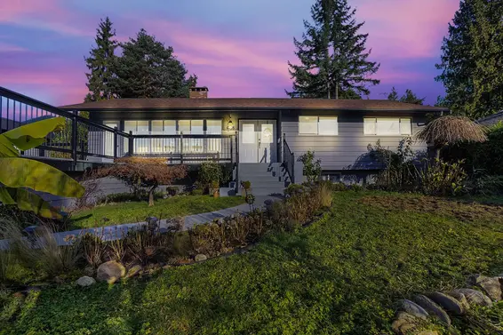 638 Elstree Place, North Vancouver For Sale - image 2