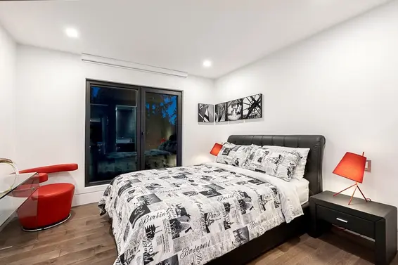 4577 Capilano Road, North Vancouver For Sale - image 27