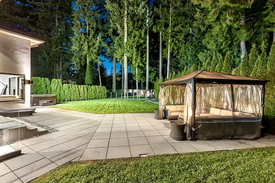 4577 Capilano Road, North Vancouver For Sale - image 39