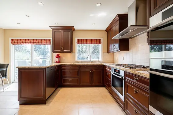 2477 Keats Road, North Vancouver For Sale - image 11