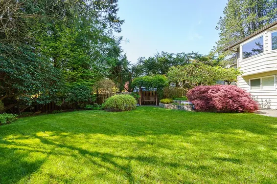 2477 Keats Road, North Vancouver For Sale - image 37