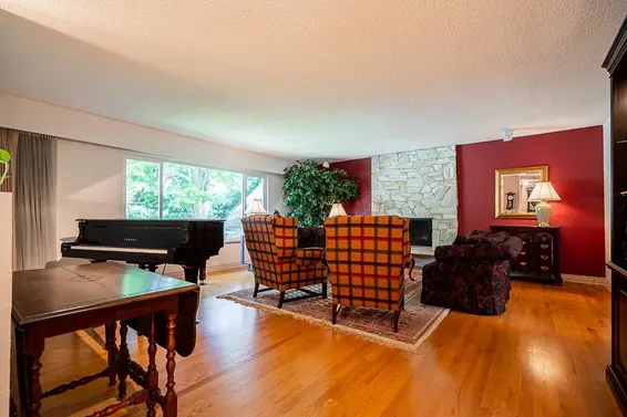 2477 Keats Road, North Vancouver For Sale - image 6