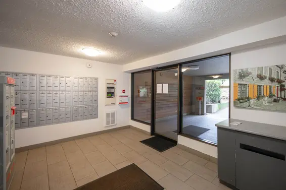 215 251 West 4th Street, North Vancouver For Sale - image 3