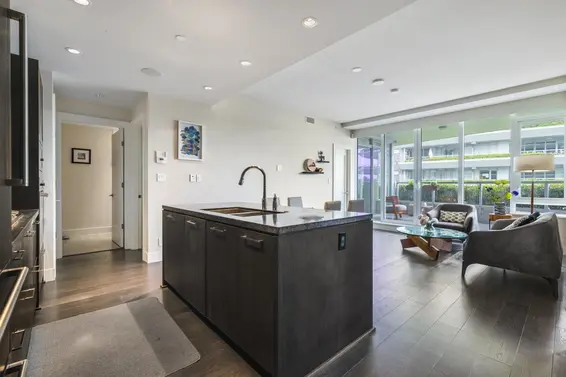 301 888 Arthur Erickson Place, West Vancouver For Sale - image 5