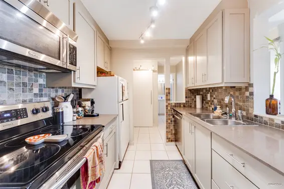 107 131 West 4th Street, North Vancouver For Sale - image 11