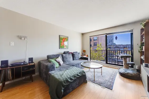 107 131 West 4th Street, North Vancouver For Sale - image 4