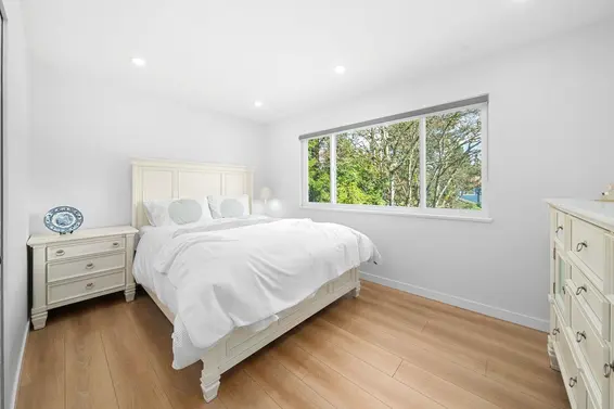 2045 Kirkstone Road, North Vancouver For Sale - image 14
