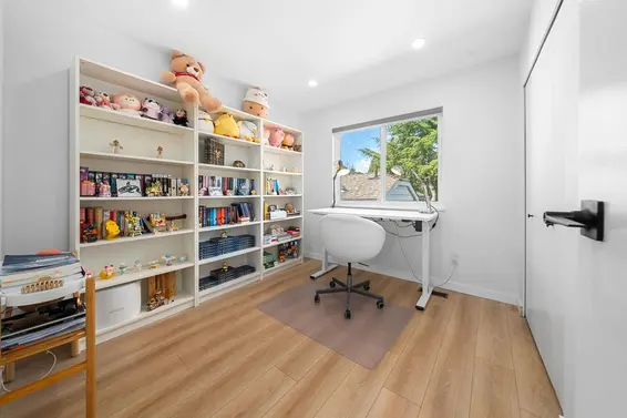 2045 Kirkstone Road, North Vancouver For Sale - image 15