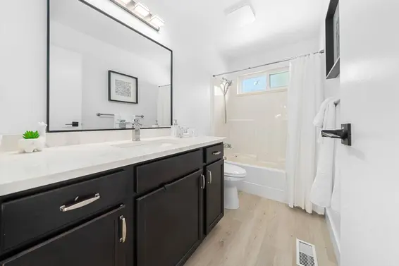 2045 Kirkstone Road, North Vancouver For Sale - image 18