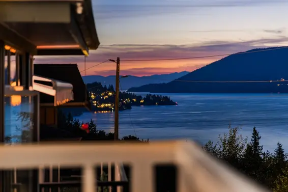 8519 Seascape Drive, West Vancouver For Sale - image 18