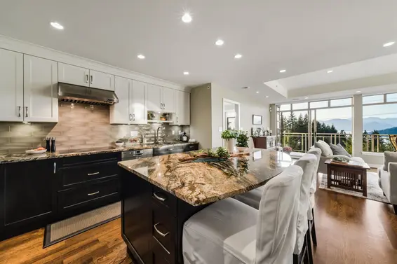8519 Seascape Drive, West Vancouver For Sale - image 9