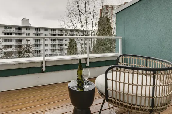 414 128 West 8th Street, North Vancouver For Sale - image 3