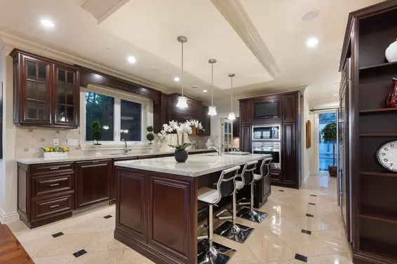 2533 Westhill Drive, West Vancouver For Sale - image 11