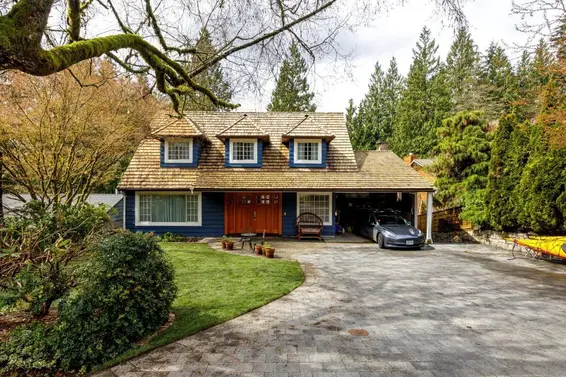 4193 Norwood Avenue, North Vancouver