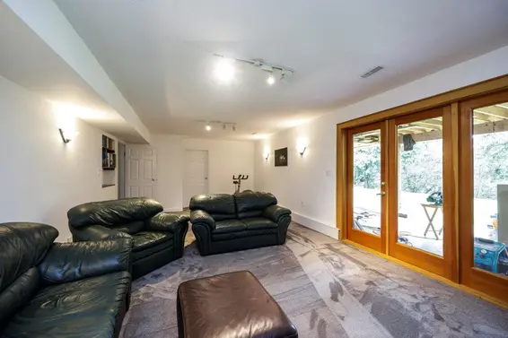 4193 Norwood Avenue, North Vancouver For Sale - image 19