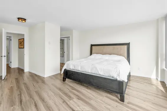 406 995 Roche Point Drive, North Vancouver For Sale - image 11