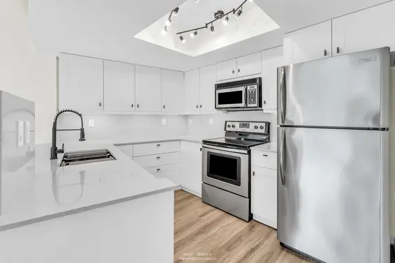 406 995 Roche Point Drive, North Vancouver For Sale - image 7