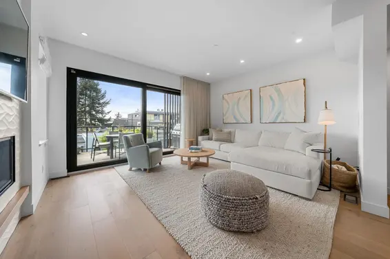 645 East 4th Street, North Vancouver For Sale - image 11
