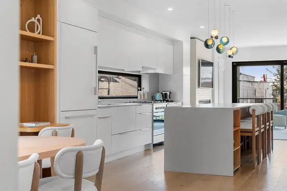 645 East 4th Street, North Vancouver For Sale - image 6