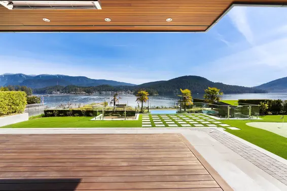 754 Beachview Drive, North Vancouver