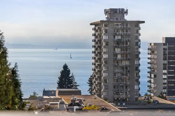 703 1737 Duchess Avenue, West Vancouver