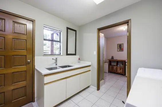 512 East 18th Street, North Vancouver For Sale - image 27