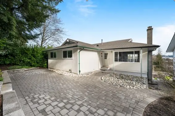 1119 Shavington Street, North Vancouver