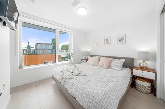 35 720 East 3rd Street, North Vancouver For Sale - image 18