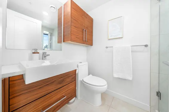 35 720 East 3rd Street, North Vancouver For Sale - image 21