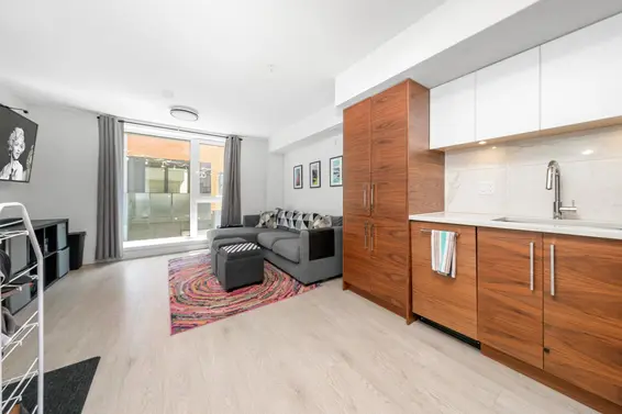 35 720 East 3rd Street, North Vancouver For Sale - image 33