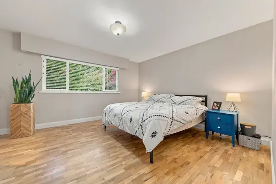 355 East 4th Street, North Vancouver For Sale - image 18