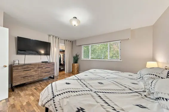 355 East 4th Street, North Vancouver For Sale - image 20