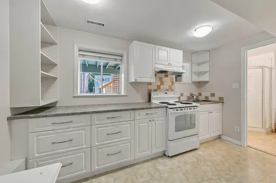355 East 4th Street, North Vancouver For Sale - image 28