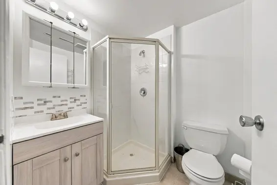 355 East 4th Street, North Vancouver For Sale - image 30