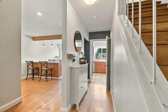 355 East 4th Street, North Vancouver For Sale - image 4