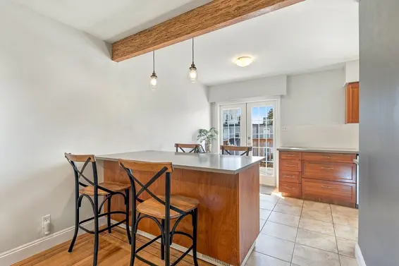 355 East 4th Street, North Vancouver For Sale - image 8