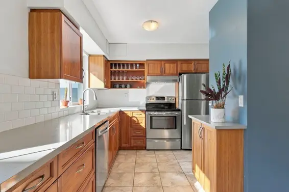 355 East 4th Street, North Vancouver For Sale - image 9