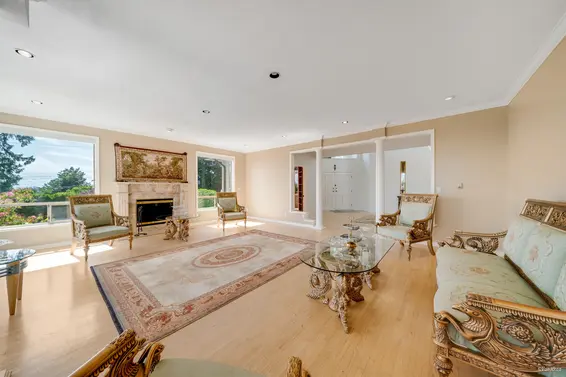 2208 Chairlift Road, West Vancouver For Sale - image 10