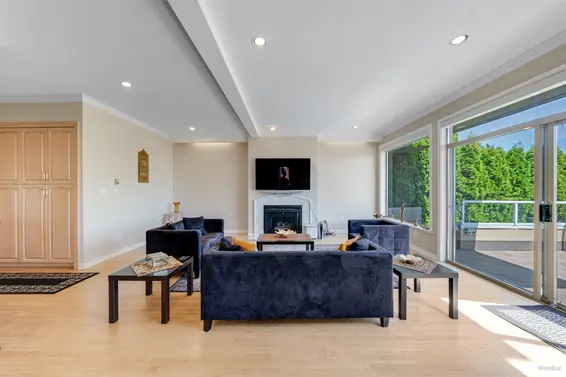 2208 Chairlift Road, West Vancouver For Sale - image 18