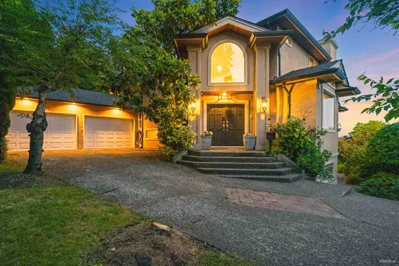 2208 Chairlift Road, West Vancouver For Sale - image 2