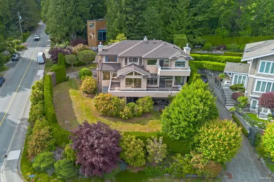 2208 Chairlift Road, West Vancouver For Sale - image 4