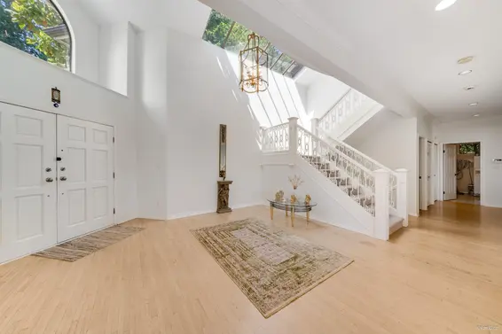 2208 Chairlift Road, West Vancouver For Sale - image 7