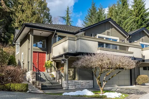 4 1900 Indian River Crescent, North Vancouver