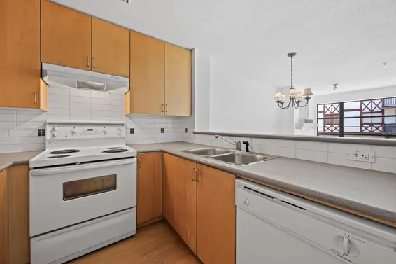 306 124 West 3rd Street, North Vancouver For Sale - image 14