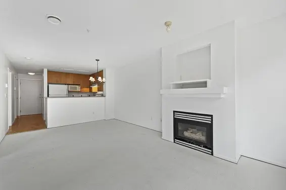 306 124 West 3rd Street, North Vancouver For Sale - image 18