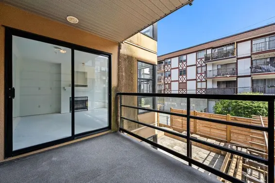 306 124 West 3rd Street, North Vancouver For Sale - image 27